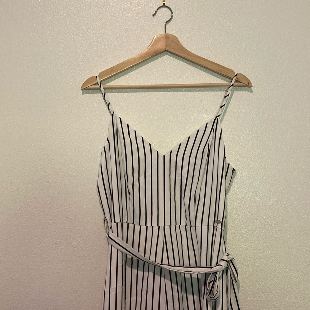 NWT Guess Minx Culottes Jumpsuit White w/ black stripes size M